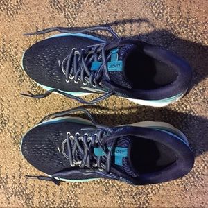 Women’s Brooks Ghost. Size 7.